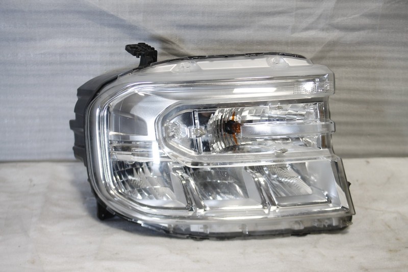 2022-2025 Ford Maverick Front Right Passenger Side Led Headlight Oem