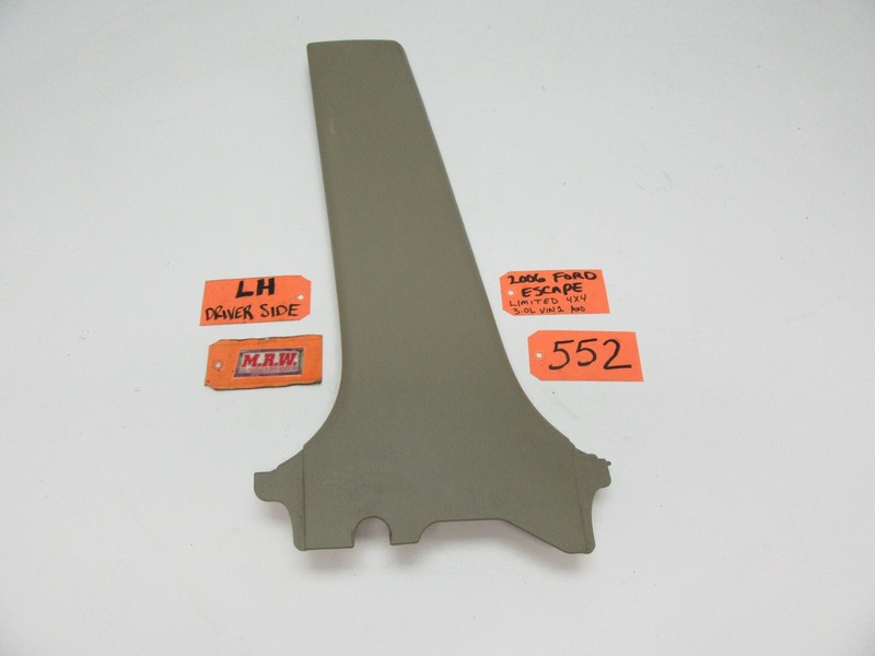 01-07 ESCAPE LEFT DOOR PILLAR POST SEAT BELT HINGE TRIM COVER 5L84-78243A53-AAW