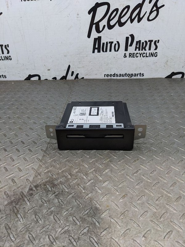 Audio Equipment Radio Audio Disc Player Opt TG5 Fits 15-20 ESCALADE 1167807