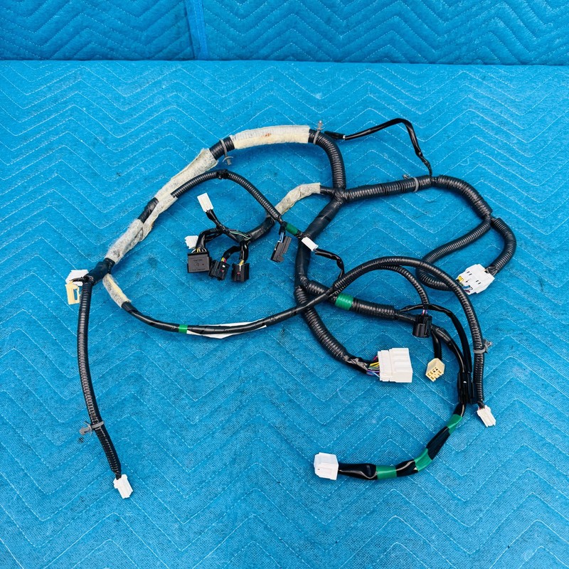 2011–2013 Infiniti M56 Passenger Seat Wiring Harness OEM C461B130 VK56VD 127K