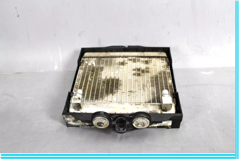 09-15 BMW 750I 750LI F01 F02 Aux Auxiliary Oil Cooler Radiator Assembly OEM