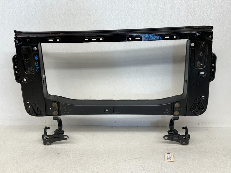 ⭐2016-2020 TESLA MODEL X REAR RIGHT FALCOR DOOR UPPER GLASS FRAME OEM LOT2740