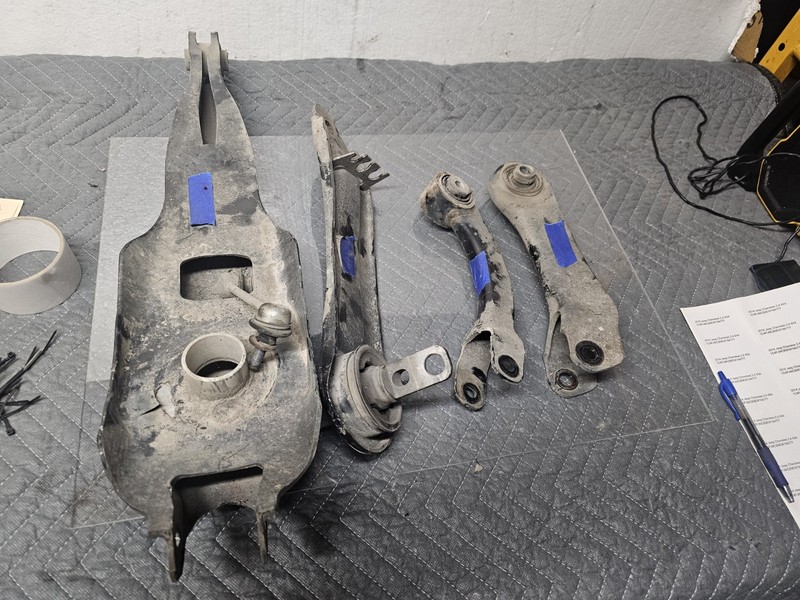 14-23 JEEP CHEROKEE 4X4 REAR RIGHT UPPER & LOWER CONTROL ARM SET OEM