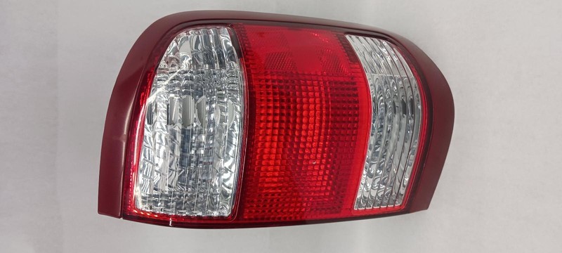 2002 NISSAN PATHFINDER Right passenger Taillight quarter mount OEM 99-04