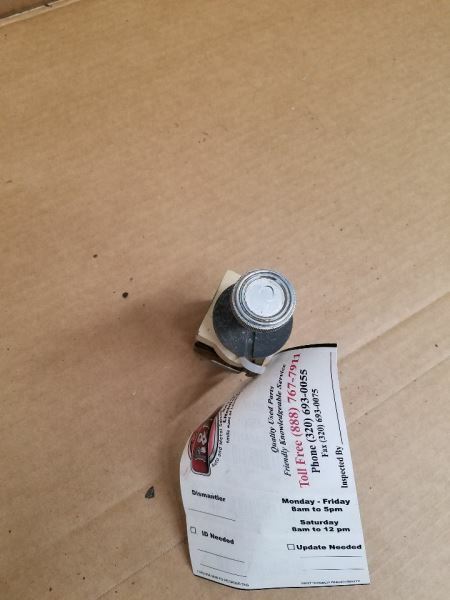 TCHEV10 1986 Dash/Interior/Seat Switch 255230
