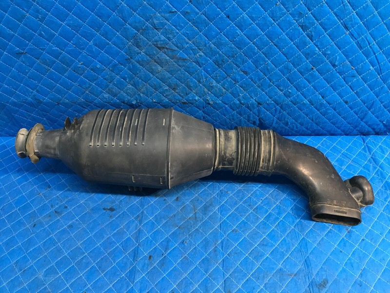 05-06 Expedition Air Cleaner Filter Housing 5.4L OEM 5L74-9F765-AFW