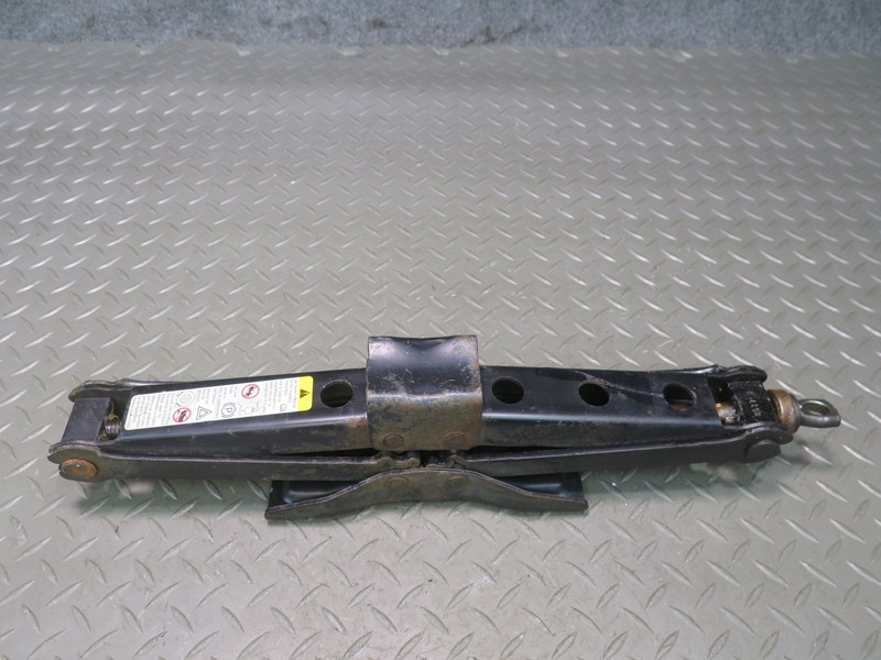 2003-2009 HUMMER H2 EMERGENCY SPARE TIRE LIFT JACK TOOL