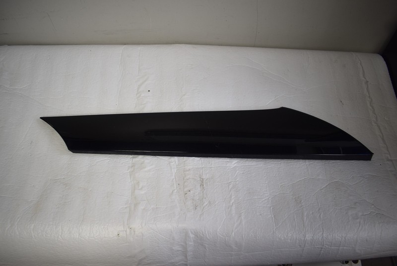 2010-19 Jaguar XJXJR X351 Right Exterior Moulding Trim AW9329148AE OEM