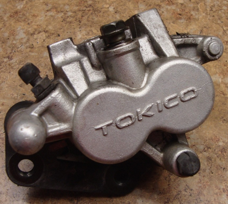 2006 Kawasaki Vulcan VN1600 VN 1600 Front Disk Brake Caliper Left 06 L11