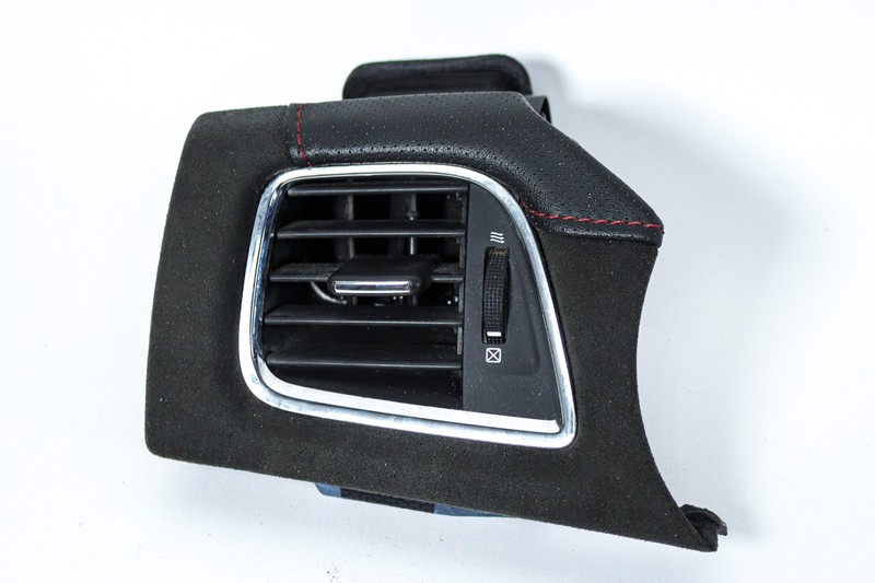 2014-2017 Chevy SS Sedan Left Dash A/C Air Vent W/Suede Fabric 92456955 *USED*