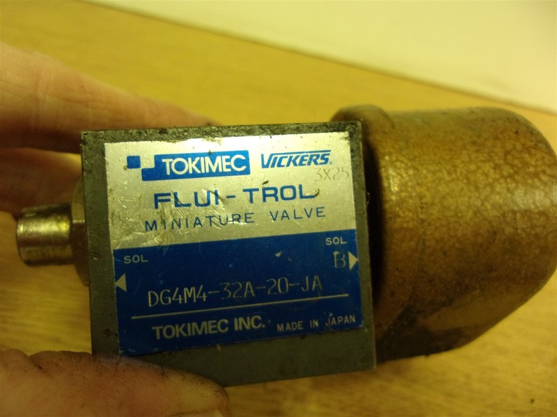 Vickers Tokimec Flux-Trol DG4M4-32A-20-JA Hydraulic Valve *FREE SHIPPING*