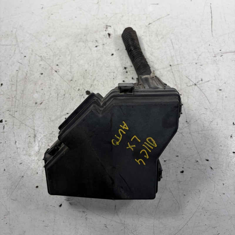 08-11 Honda Civic 4D AT Main Fuse Box Engine Compartment 38250-SNA-A31 OEM