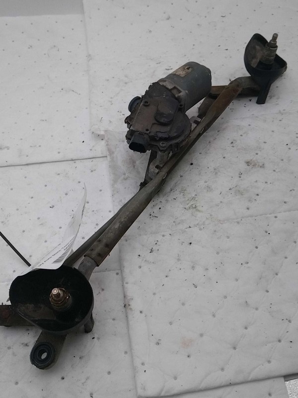 Used Windshield Wiper Motor fits: 2009 Dodge CaliberGrade B