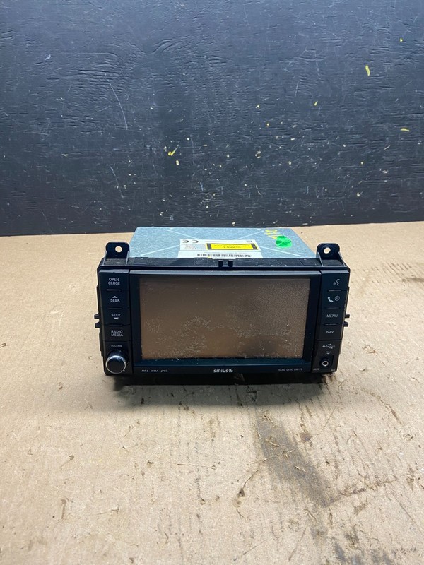 2008 2013 Jeep Dodge Chrysler Screen Display CD Player Satellite Radio Q9170 DG