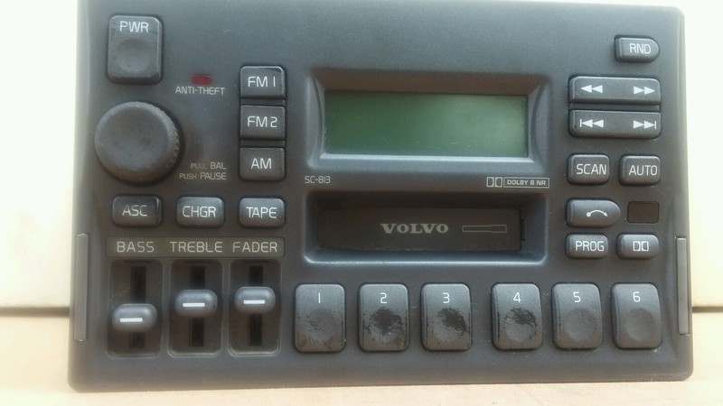 Premiumcode available 2000 VOLVO 40 SERIES cassette Player Radio OEM 3533741