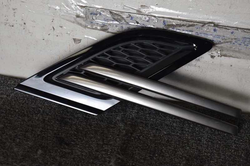 2014-2016 RANGE ROVER SPORT RIGHT FENDER GRILLE FACTORY OEM