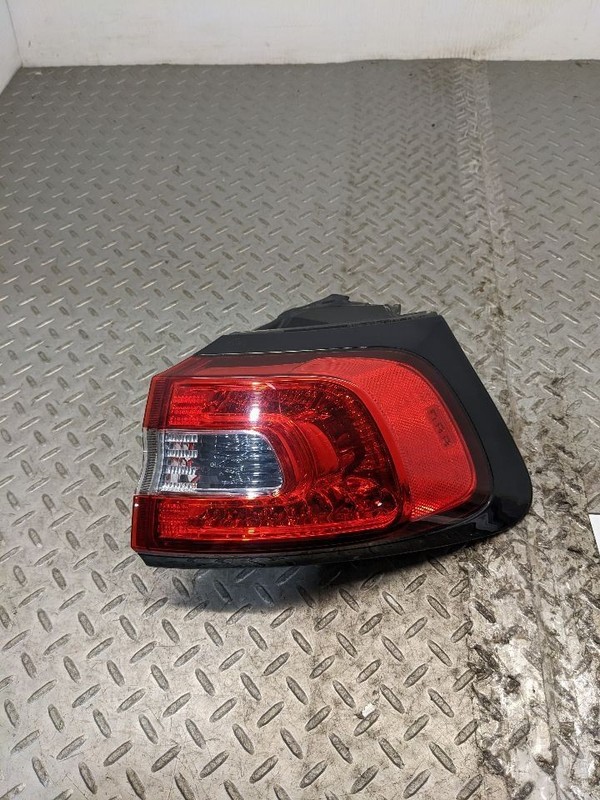 Passenger Tail Light Quarter Panel Mounted LED Fits 14-18 CHEROKEE 1158488