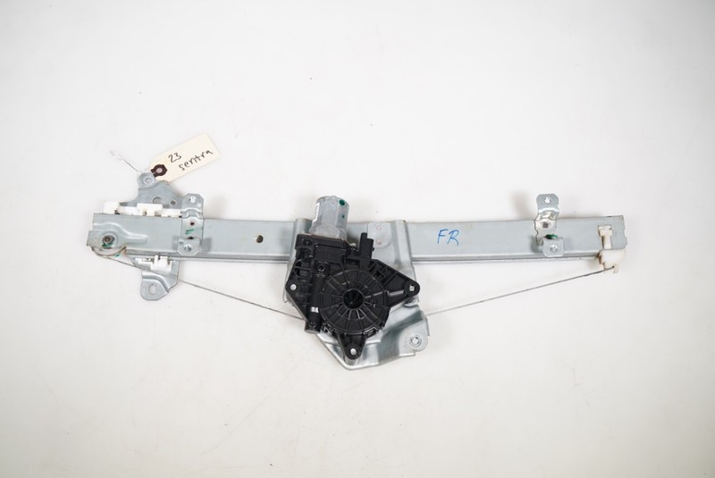 2020-2025 NISSAN SENTRA FRONT RIGHT PASSENGER DOOR WINDOW REGULATOR & MOTOR OEM