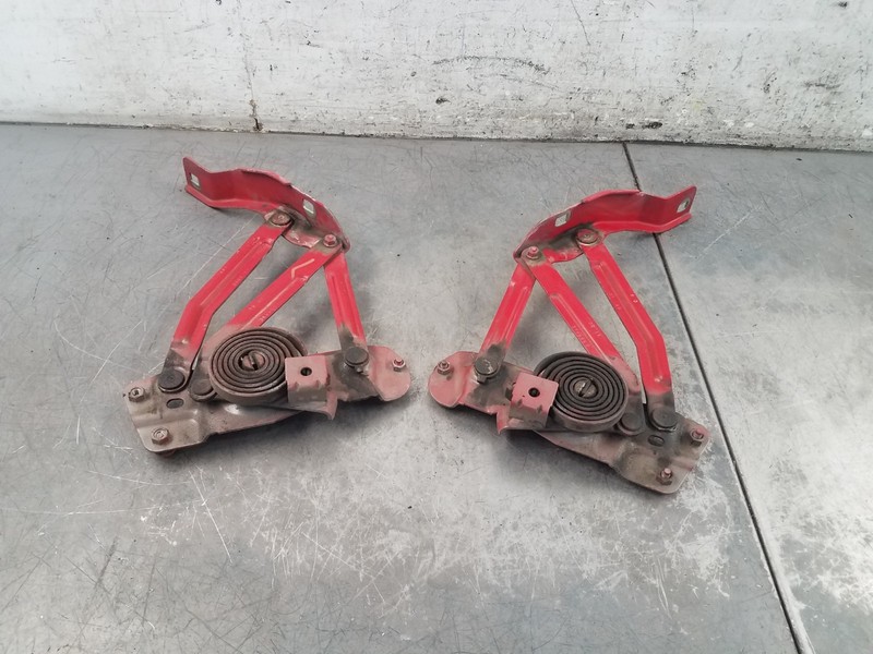 1999 Dodge Dakota R/T Hood Hinges #7114 B2