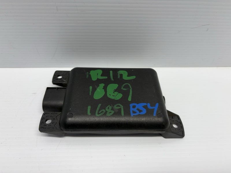 2018 - 2021 Volkswagen Golf GTI Atlas Right Blind Spot Radar OEM 5Q0907686C