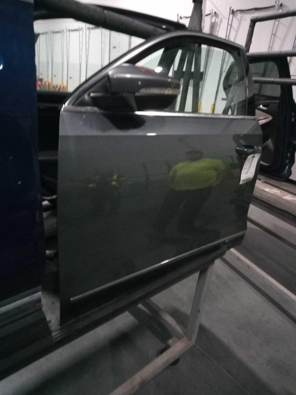 2017 Volkswagen Passat Left Door Grey 4DR Sedan Used OEM Part 274825