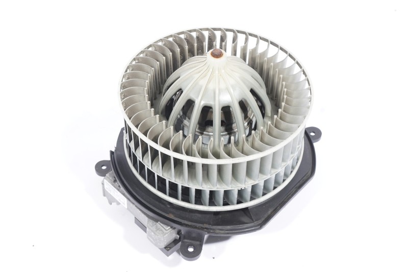 2006 - 2008 MERCEDES BENZ CLS500 HVAC BLOWER MOTOR OEM