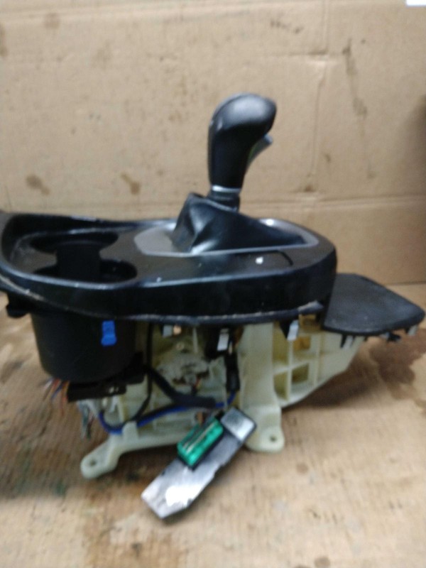 2015 Hyundai Santa Fe Automatic Transmission Shift Lever Assembly 4WD Orange