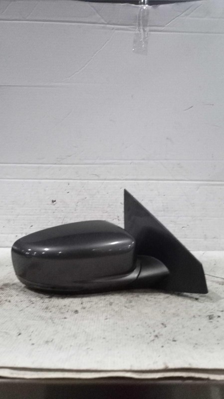 Used Right Door Mirror fits: 2015 Dodge Dart Electric heated turn signal w/o bli
