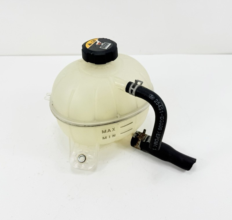 2016-2021 Hyundai Tucson 2.0L Radiator Coolant Reservoir Bottle OEM 25431-D3600
