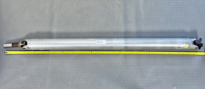 ✅ 19-26 RAM 1500 5th 4x4 3.0 Diesel CREW CAB OEM REAR DRIVE SHAFT 61K Driveshaft