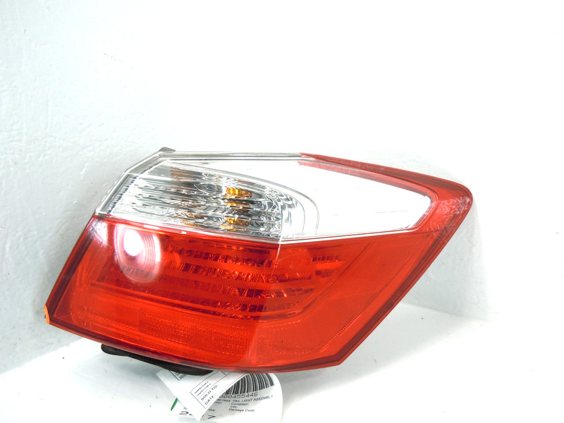 13-15 Honda Accord Sedan Quarter Panel Mounted Tail Light Passenger Right OEM