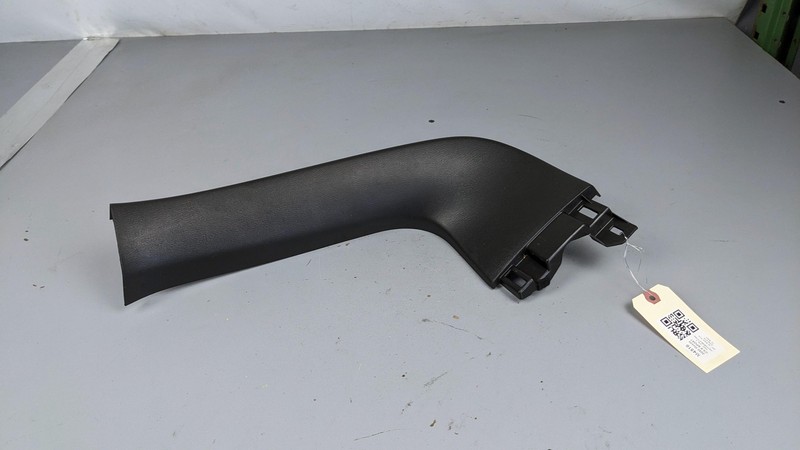 Rear Tailgate Right Side Trim Panel 2020 Mazda CX-5 KB7W-68-940 2017 - 2023