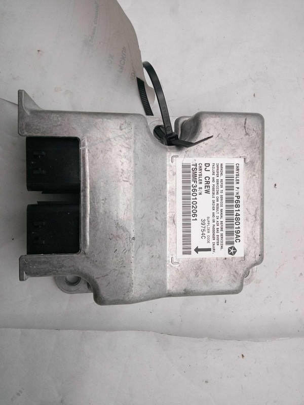 2012 RAM DODGE 2500 Integrated Power Module OEM 68089323AF 137K Miles Grey