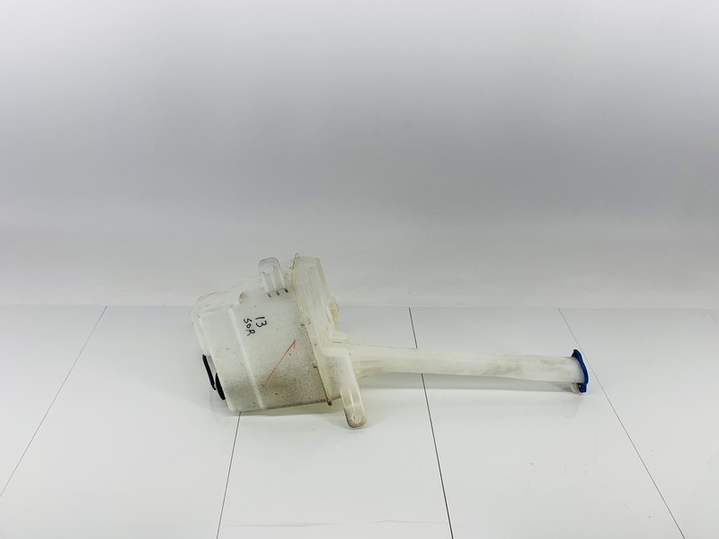11-13 KIA SORENTO FRONT WINDSHIELD WIPER WASHER FLUID TANK RESERVOIR OEM