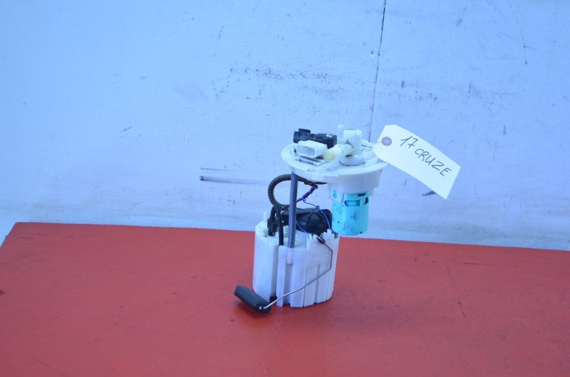 16-19 CHEVROLET CRUZE 1.4L FUEL PUMP ASSEMBLY OEM