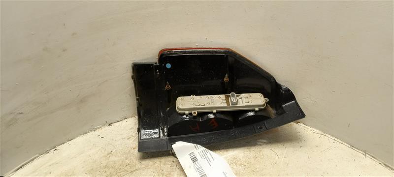 2003 GMC Envoy Right Tail Light Assembly Blue OEM 228241 - 218K Miles