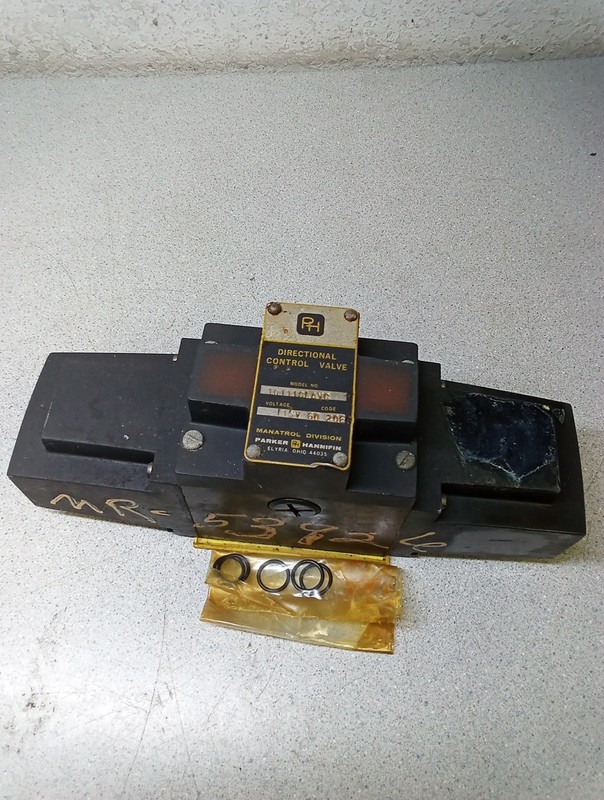 Parker PH - 10111CLAYC - Directional Control Valve