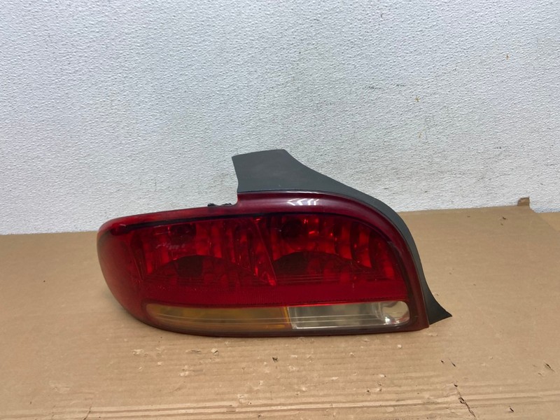 1998 - 2002 Oldsmobile Intrigue Left Driver LH Side Tail Light OEM AD4212 LK