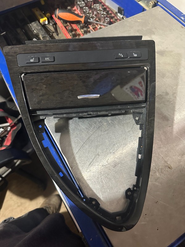 08-10 BMW 650I M6 OEM FRONT CONSOLE SHIFTER BEZEL TRIM W/ HEATED SEAT SWITCHES