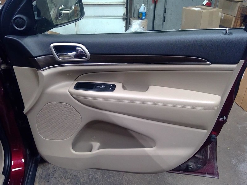 GRAND CHEROKEE 2017 Passenger Right Front Door Trim Panel 1723752