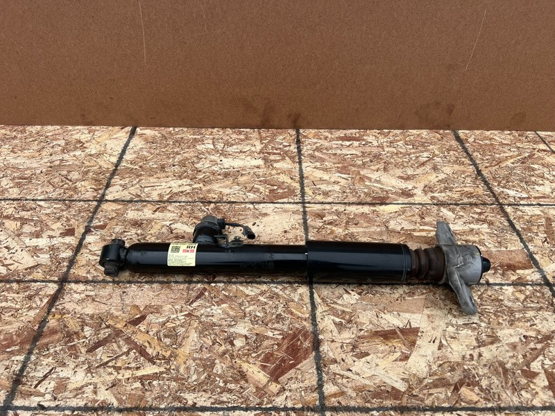 GENESIS G70 2019-2026 OEM REAR RIGHT PASSENGER ELECTRIC EDC SHOCK STRUT RWD ASSY