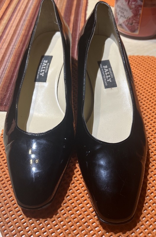 BALLYDellezza BlackPatent Leather Flat Shoes Size 9us/6.5 Eu Gorgeous 🌹🌹