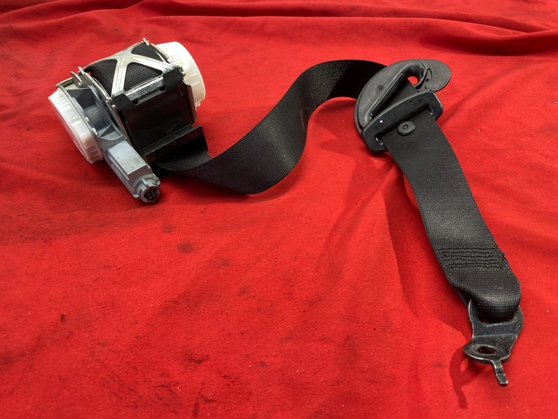 BMW F30 F36 F80 3/4 Series M3 Front Right Passenger Seatbelt Retractor Blck OEM✅