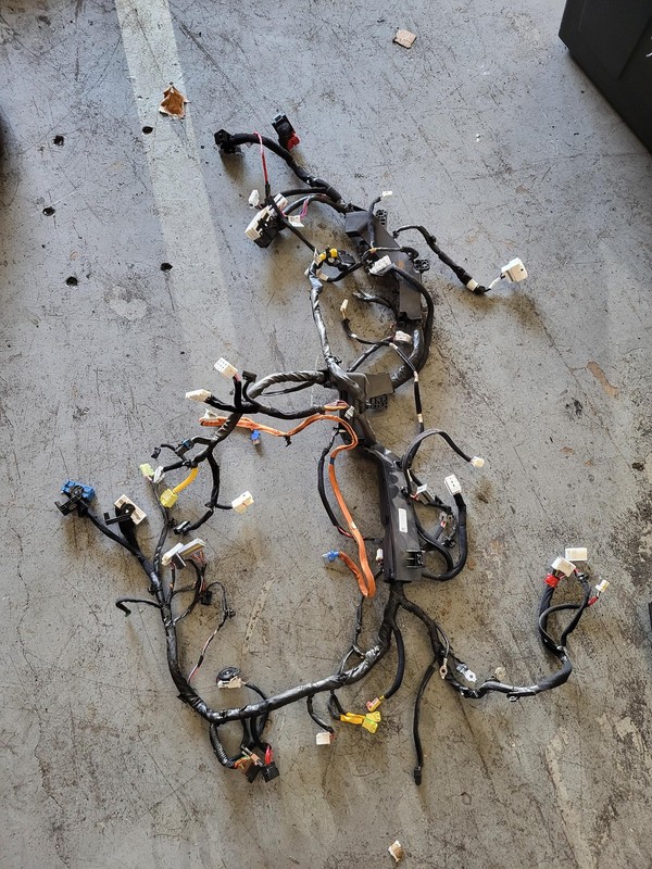 Used Oem Kia Dashboard Main Wiring Harness 2.0L FWD for 2020 Soul