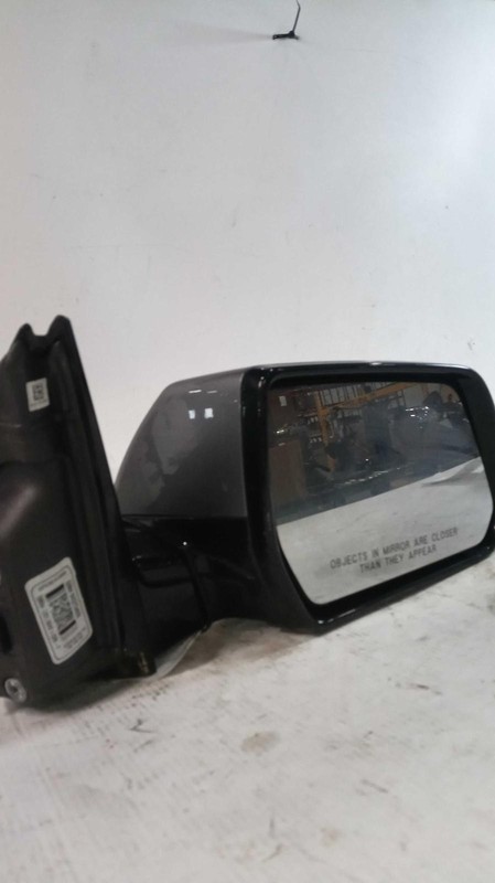 2018 Chevrolet Traverse Right Door Mirror Assembly Grey 697152 Used
