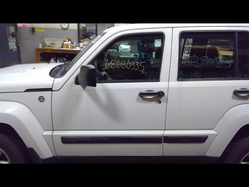 Driver Left Front Door Electric Fits 08-12 LIBERTY 1669433