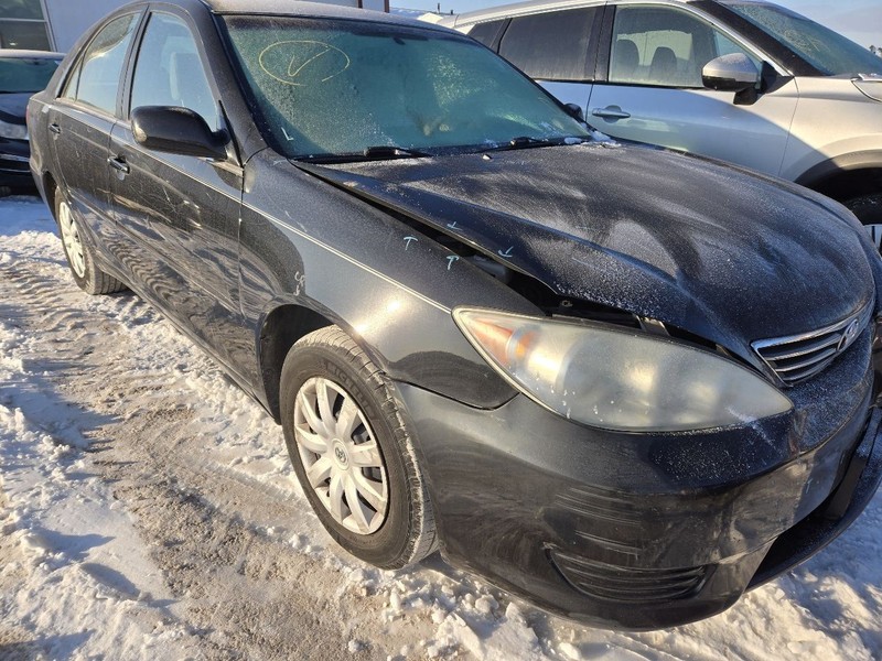 Passenger Right Fender Fits 02-06 CAMRY 3649576
