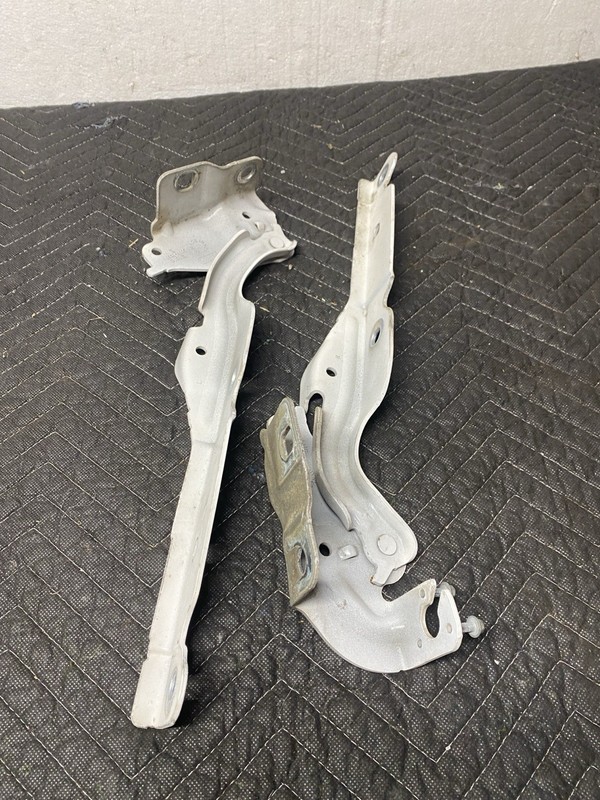 Left / Right Hood Hinges Set | Fits 2011-2016 Ford F250