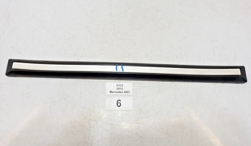 ✅ 06-18 OEM Mercedes W463 G63 AMG Rear Right Passenger Door Trim Molding NOTE*