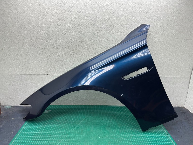 11-16 BMW F10 528535 550 FRONT LEFT DRIVER SIDE FENDER WING Blue A76 OEM